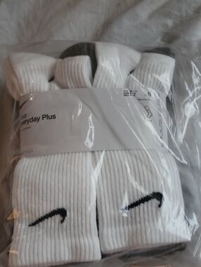 Nike White, Grey and Black Crew Socks with Swoosh - 6 Pack